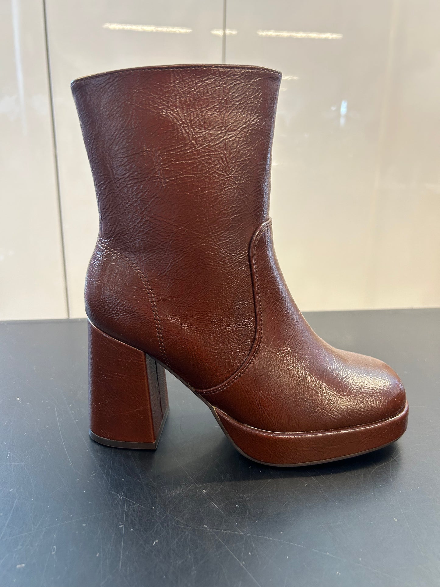 Brúnir pleðurskór