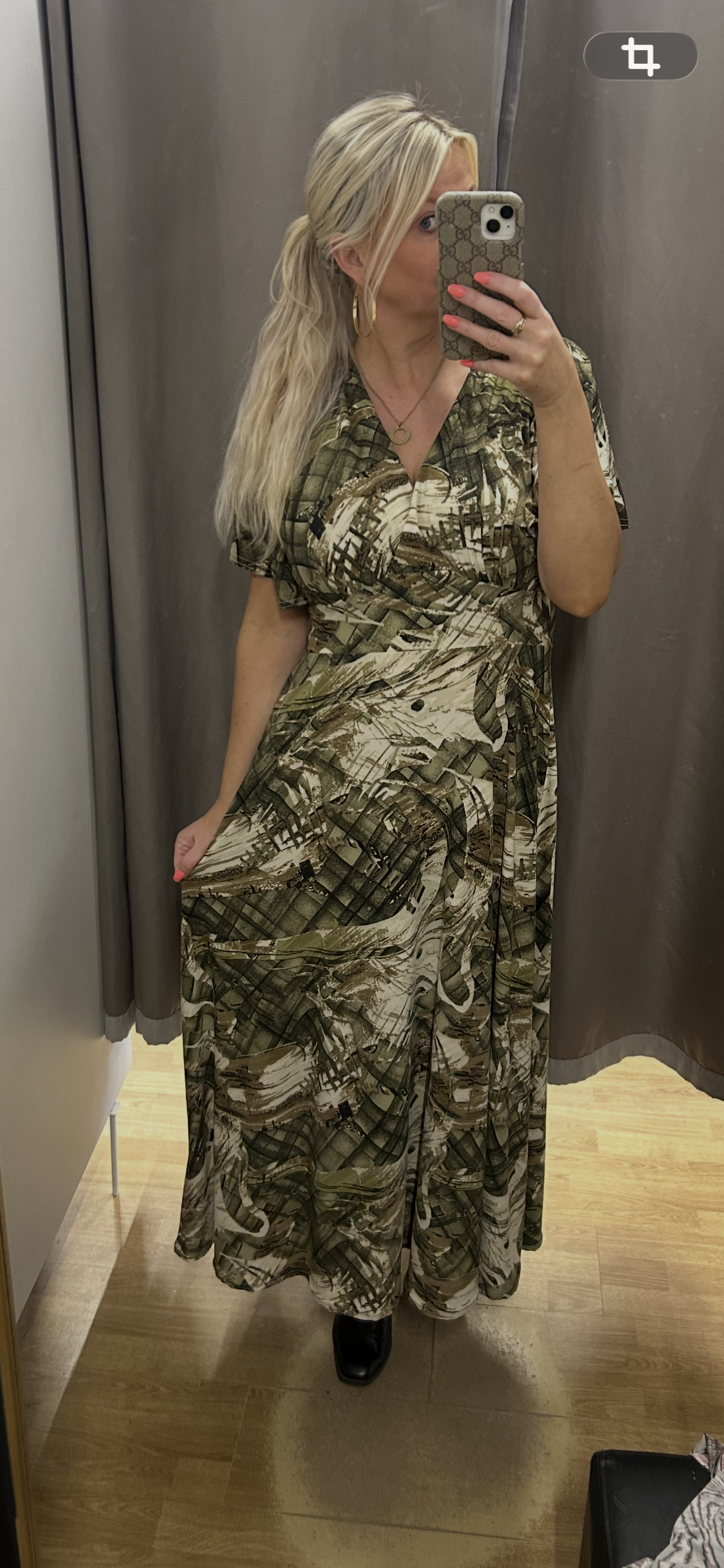 Kjólinn okkar