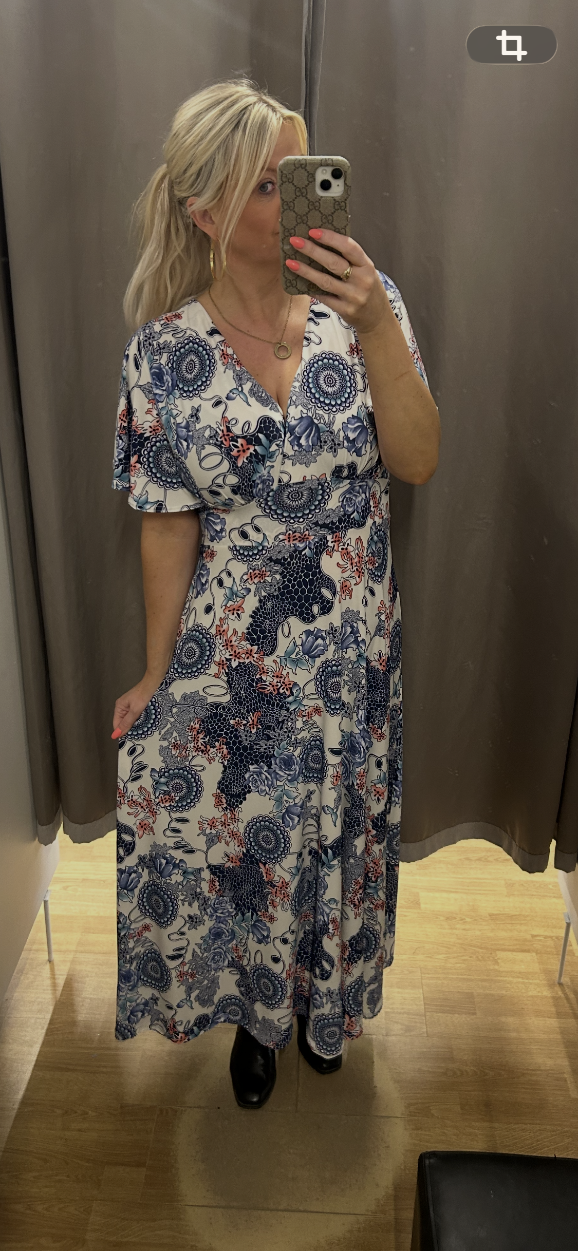 Kjólinn okkar
