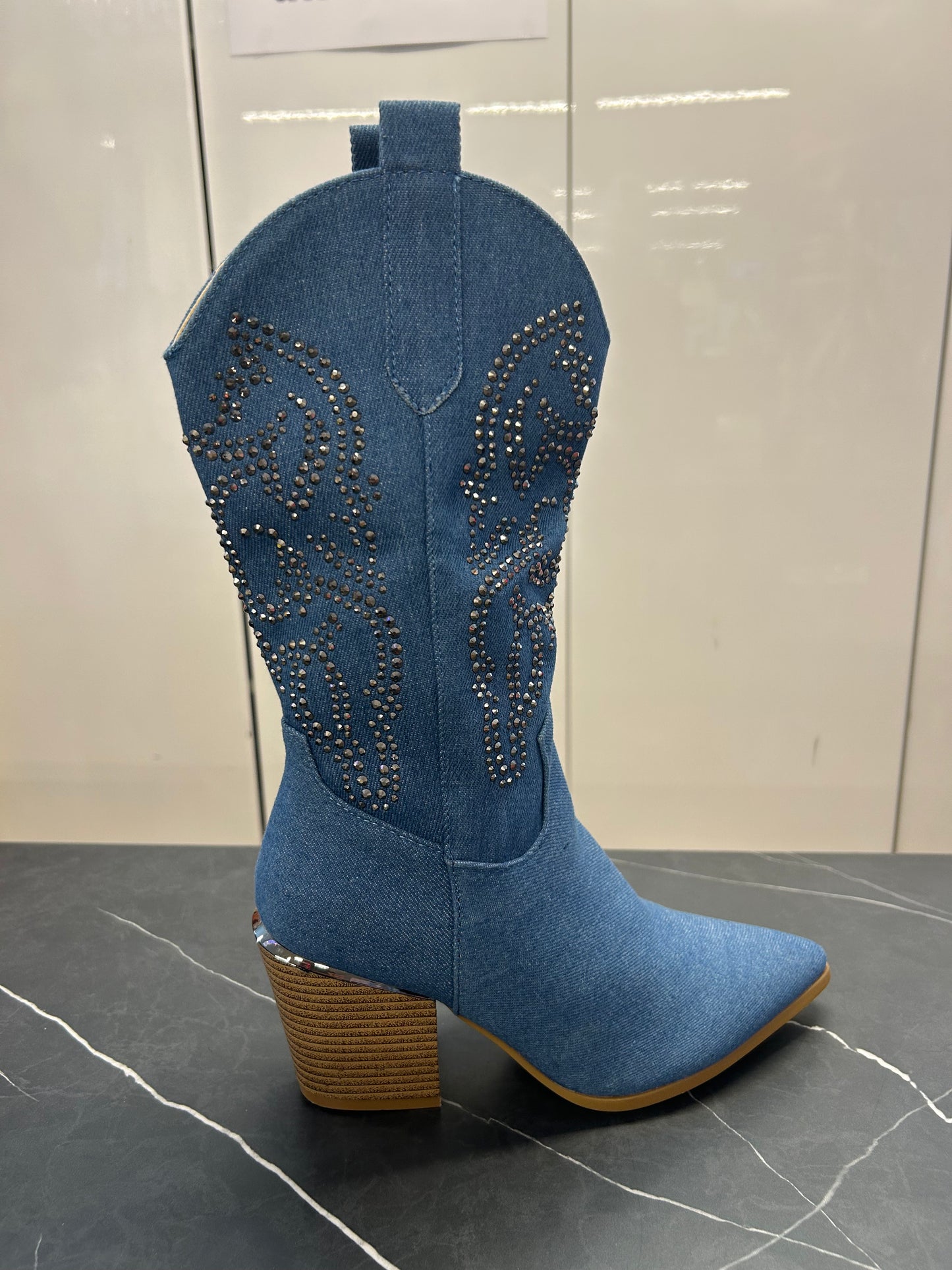 Jeans kúrekastígvél