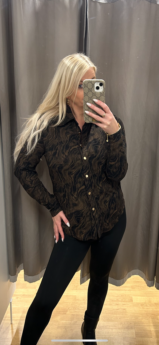 By Swan brún glimmer skyrta