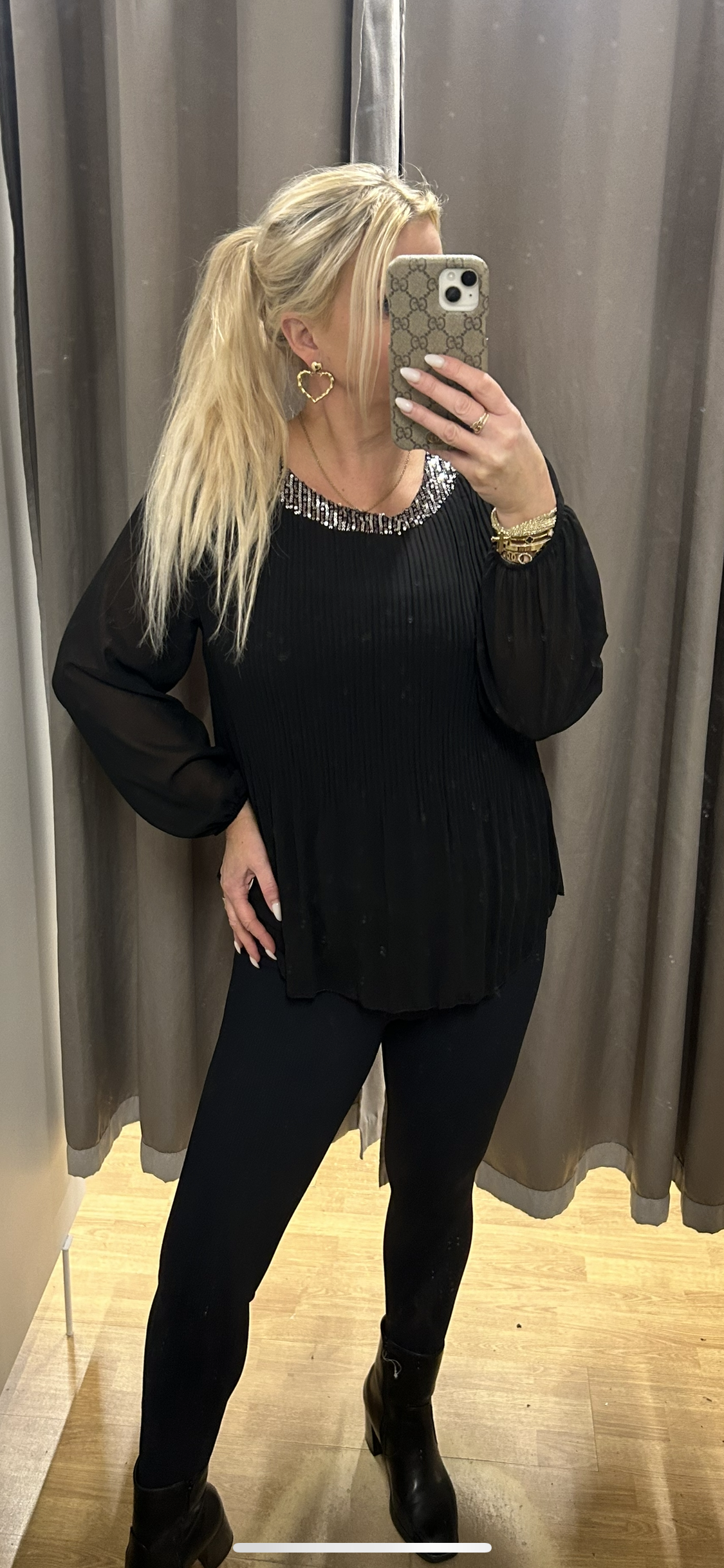 Toppur með pallíettukraga tveir litir