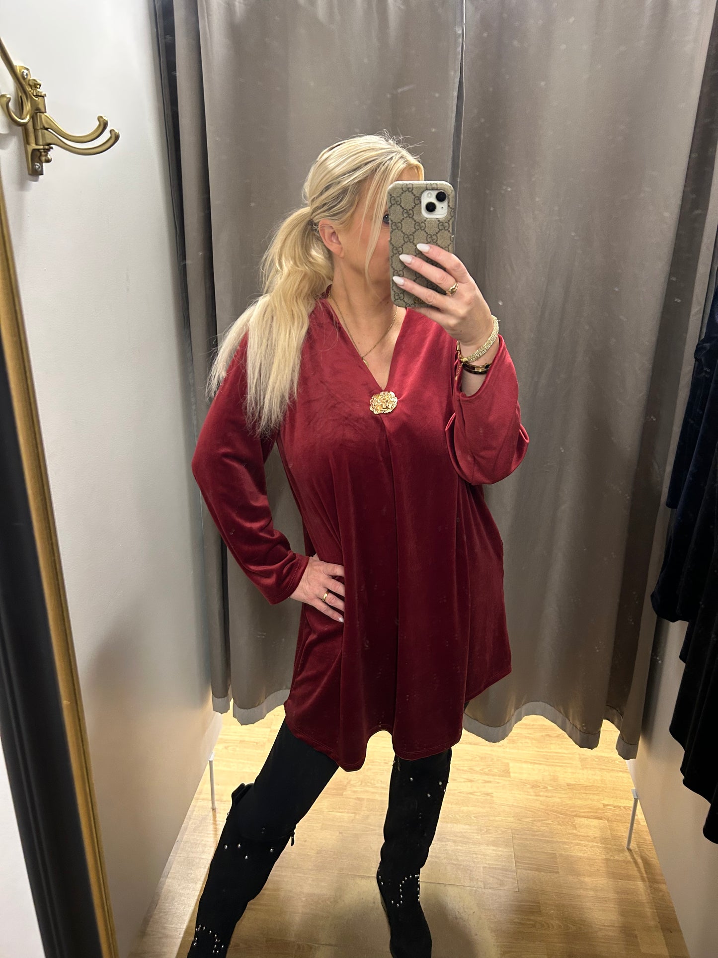 Flauels kjólar fjórir litir