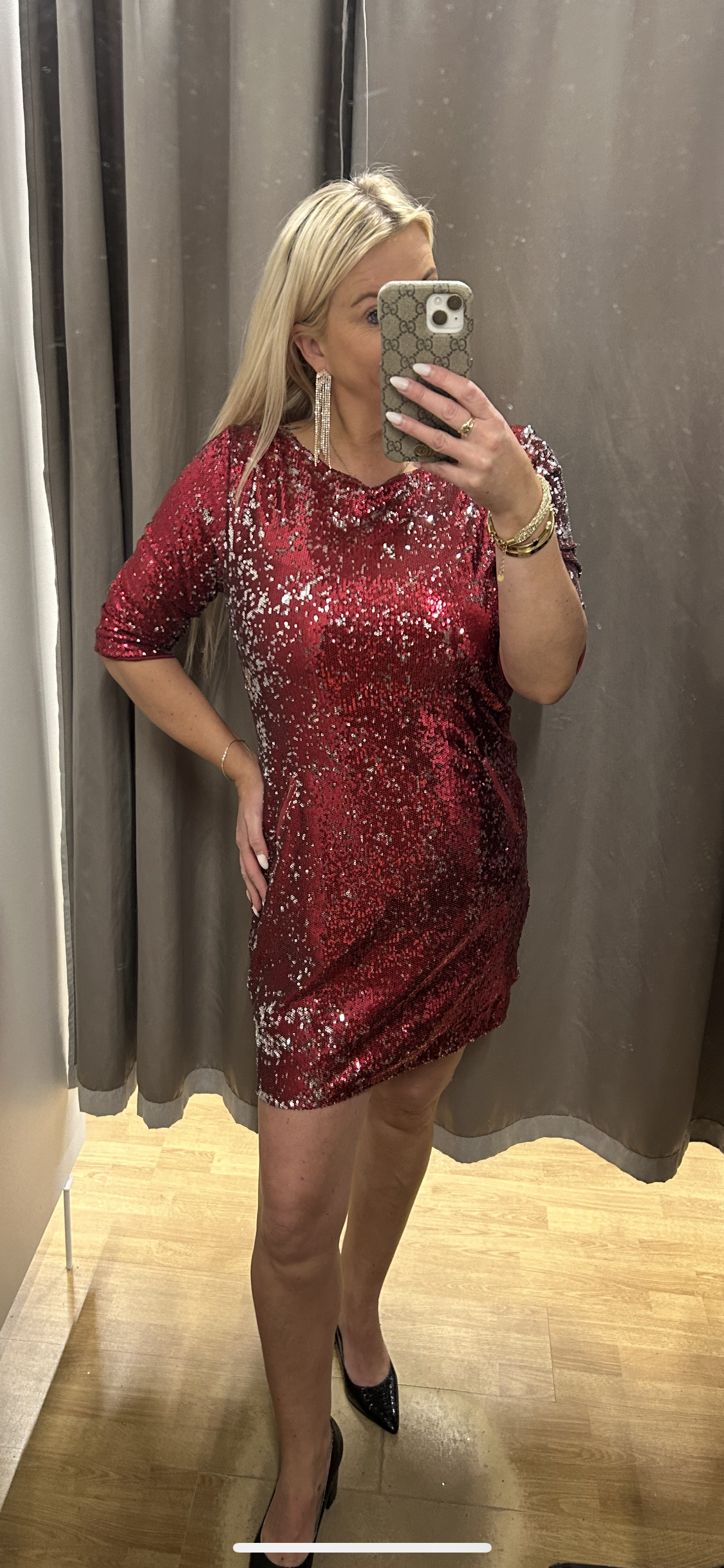 Vegas palliettukjóll