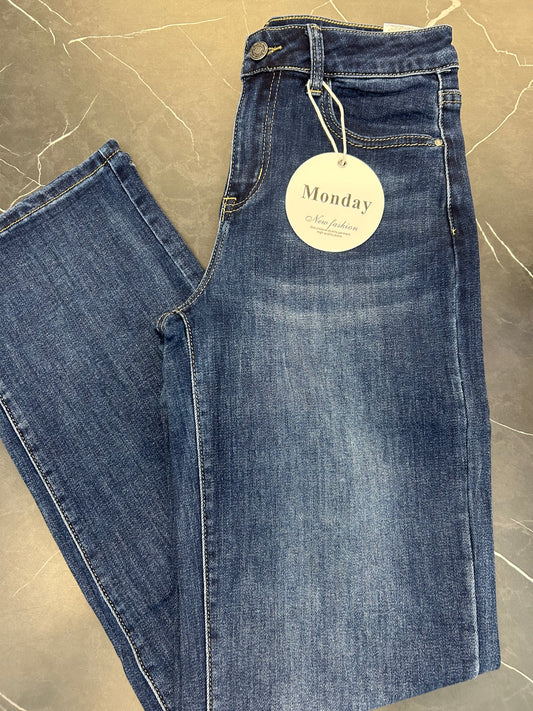 Monday extra mjúkar gallabuxur. Góðar í stærð