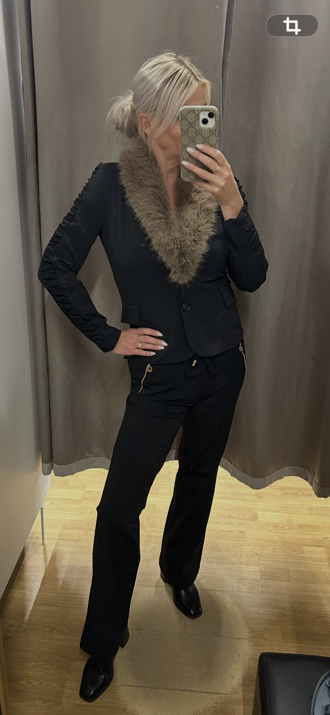 Angelle Milan draktarbuxur svartar